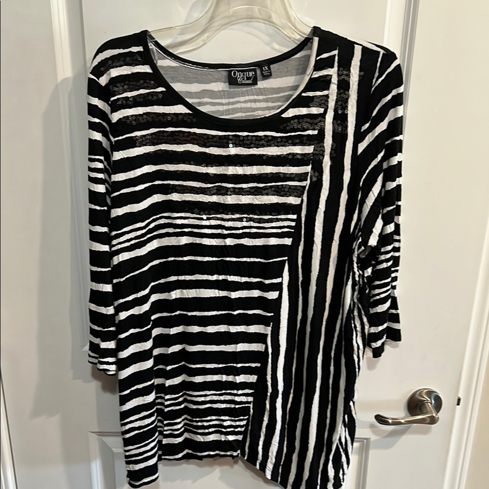 Onque Casuals Black and White Striped Long Sleeve Top